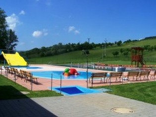 SPORTOVNÍ A REKREAČNÍ AREÁL BRUMOV-BYLNICE