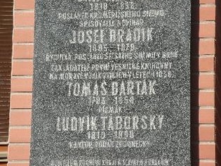 Pamětní deska buditelům rodného kraje a slavným rodákům