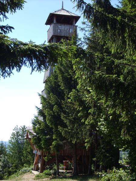 Z Brumova-Bylnice na rozhlednu Královec