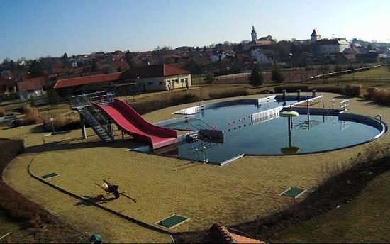 Nerezové koupaliště Hluk