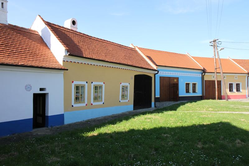 Památkové domky na Rajčovně č.p. 283 a 284