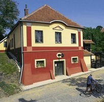 Vinný sklep U Lisu v Mařaticích