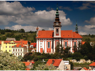 Farní kostel sv. Petra a Pavla