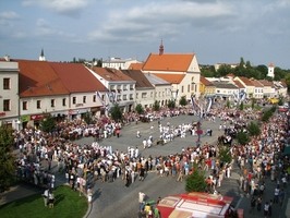 Slovácký rok v Kyjově - stavění máje