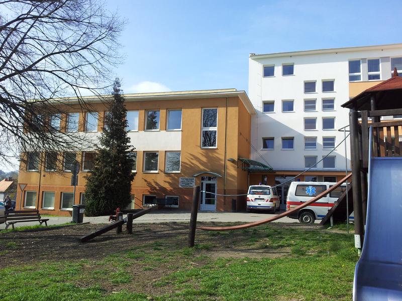 Dětské hřiště u polikliniky