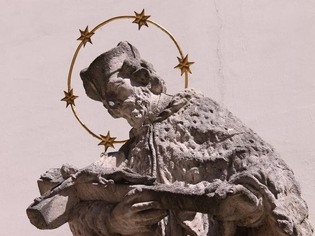 Socha sv. Jana Nepomuckého
