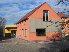 Centrum, čelní pohled