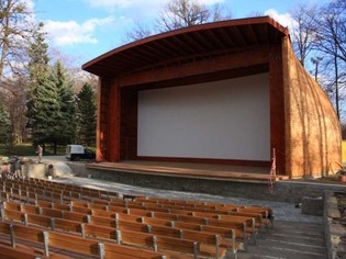 Amfiteátr v zámeckém parku