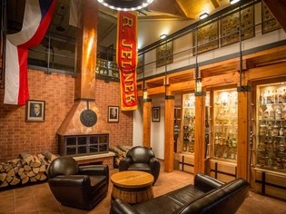 Návštěvnické centrum Vizovice – exkurze s chutí a vůní slivovice