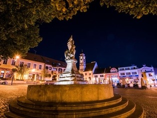 Kašna se sochou sv. Floriana