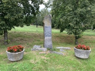 Památník na bývalém židovském hřbitově