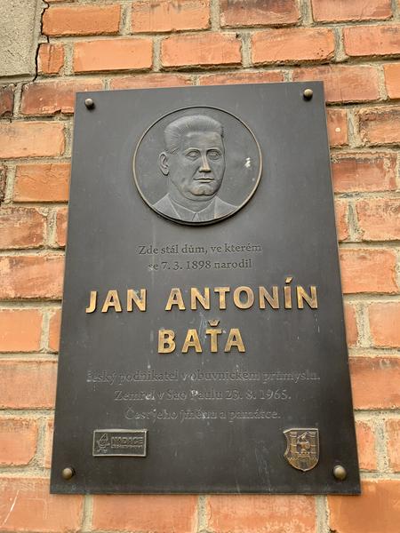 Pamětní deska Jana Antonína Bati