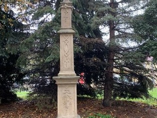 Kříž na Tyršově náměstí