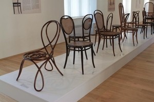 Historický ohýbaný nábytek