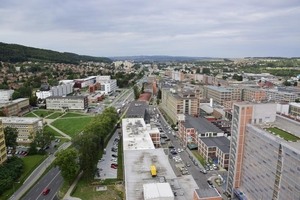 Tovární areál - pohled k západu