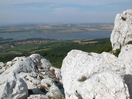 Pohled z Děvína na Novomlýnské nádrže